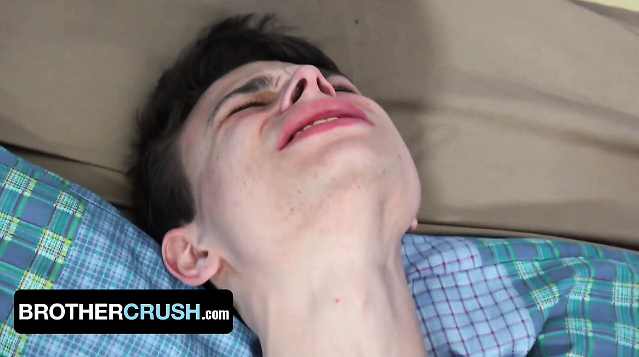 BrotherCrush – Horny Stud Tricks And Hardcore Fucks His Innocent Stepbrother’s Asshole POV Style